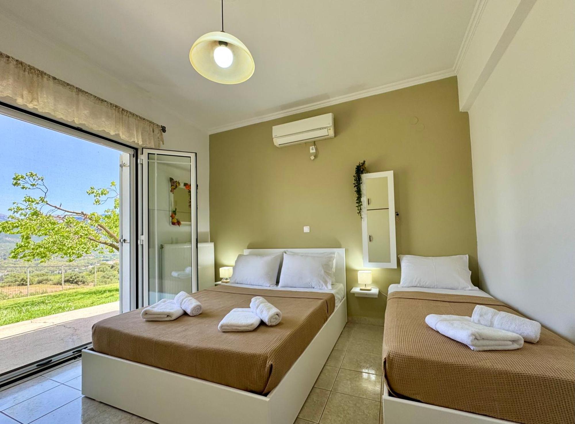 Villa Serenity Spilia Garden Floor อาร์กอสโตลี ภายนอก รูปภาพ