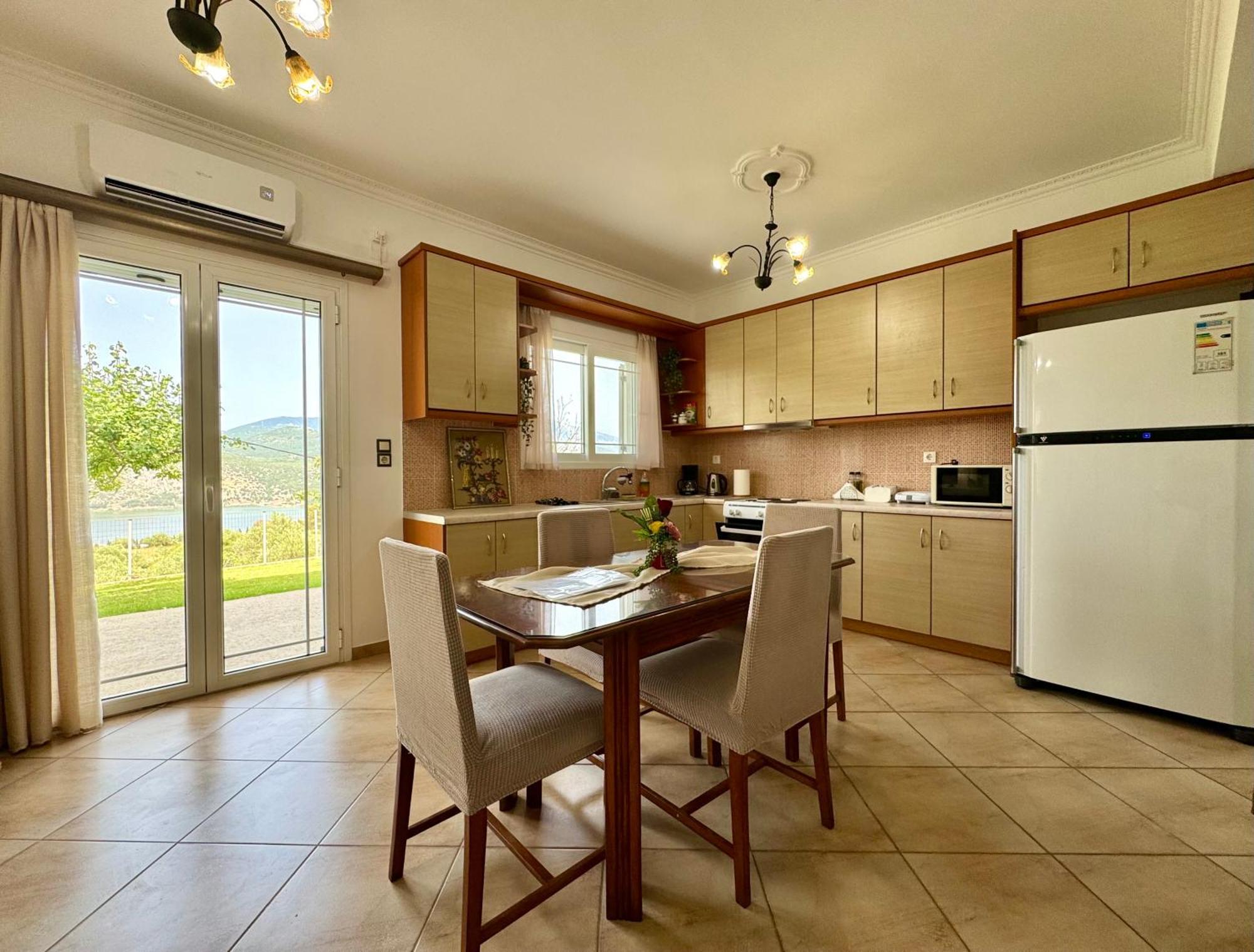 Villa Serenity Spilia Garden Floor อาร์กอสโตลี ภายนอก รูปภาพ