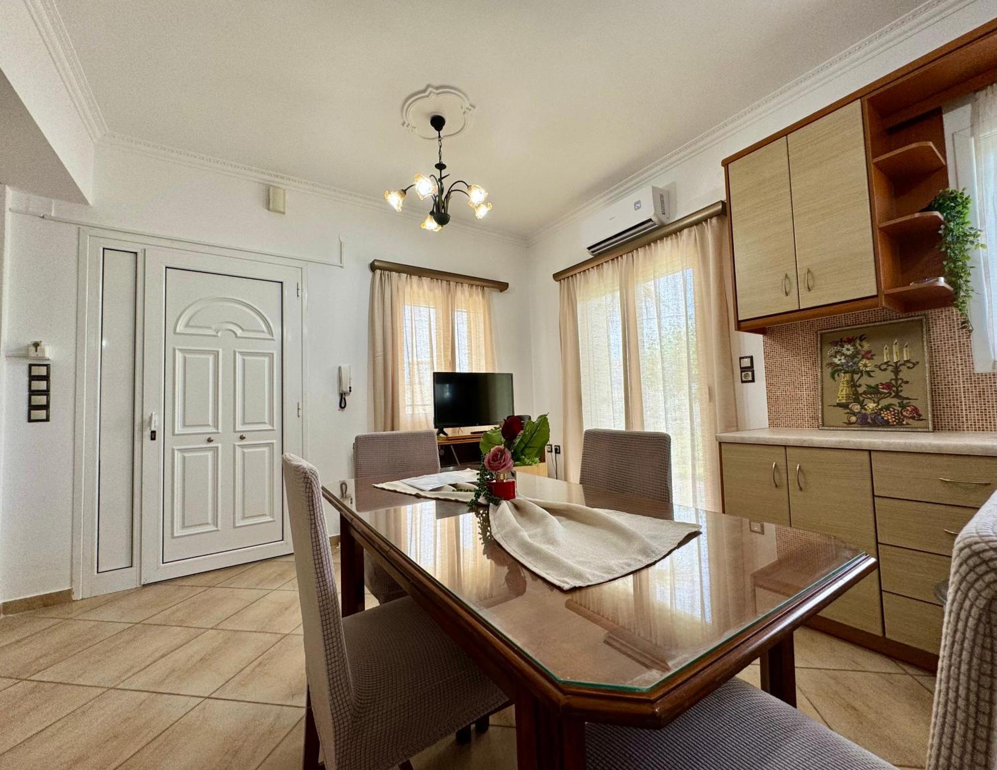 Villa Serenity Spilia Garden Floor อาร์กอสโตลี ภายนอก รูปภาพ